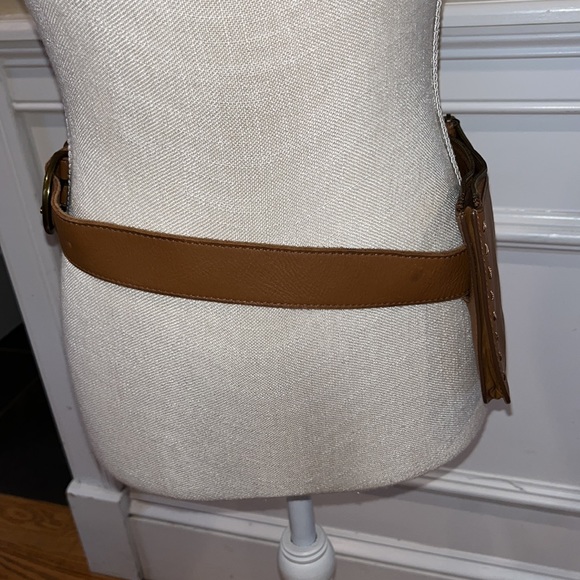 Frye Fanny Pack/Belt Bag - Picture 2 of 11